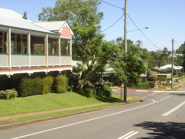 Mapleton hinterland scenery